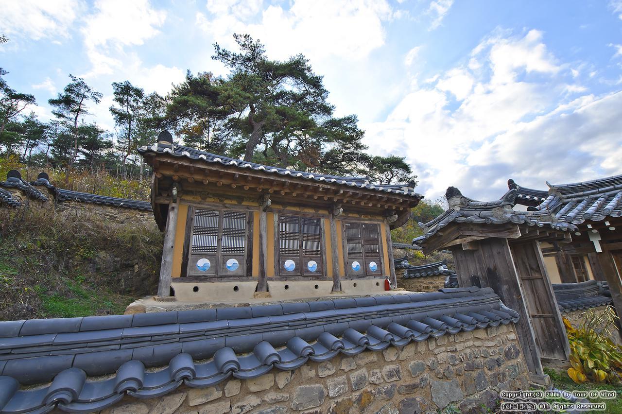 Gwiae Traditional House Yeongcheon Eksteriør billede