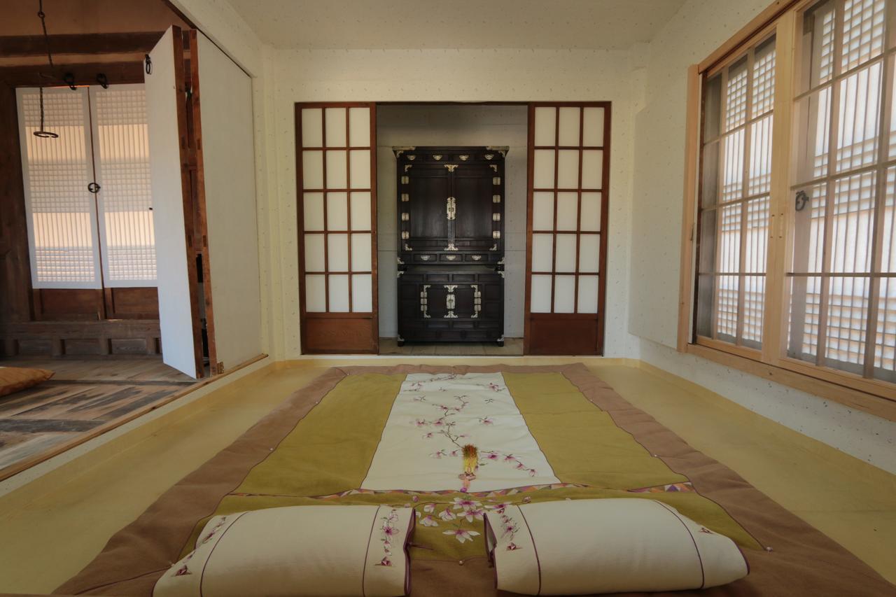 Gwiae Traditional House Yeongcheon Eksteriør billede